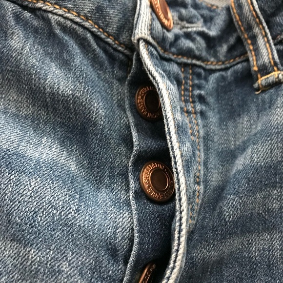 AEO Distressed Tomgirl Jeans 0 - Picture 7 of 13